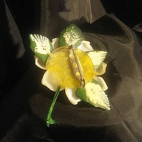 Handmade Shell Pin - Picture 2 of 2